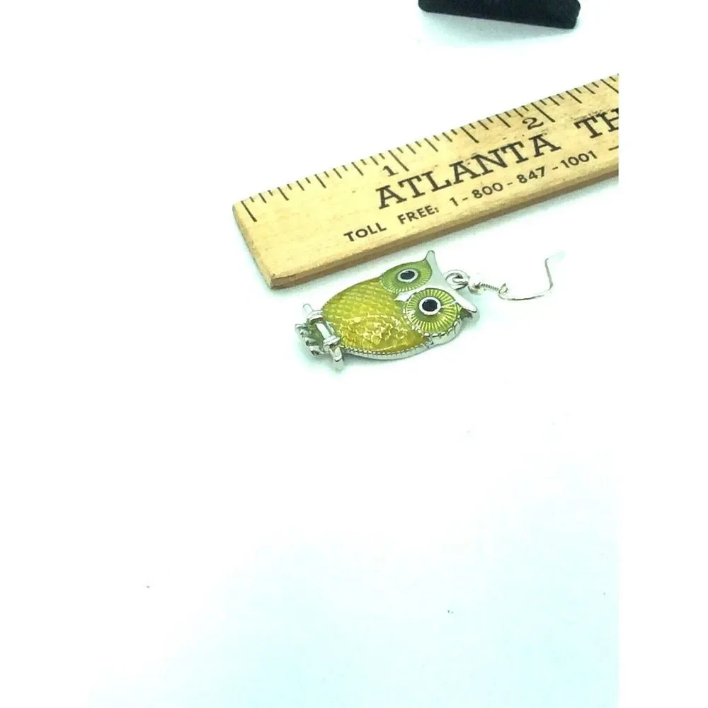 OWL Earrings Green Yellow Enamel Figural Silver tone‎ Wire Dangle
